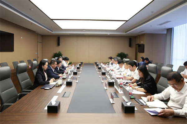 萧山区委副书记、、、区长姜永柱调研浙商腾博汇游戏官网