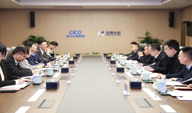 【向导活动】山东口岸青岛港集团党委书记、、董事长苏建光一行到访我司