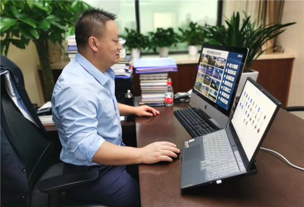 公司总司理助理雷邦景在供应链立异与应用在线论坛上作“生产资料供应链治理实践与立异”的主题演讲