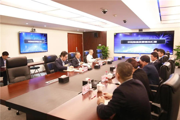 集团公司总司理詹小张一行到公司调研指导事情