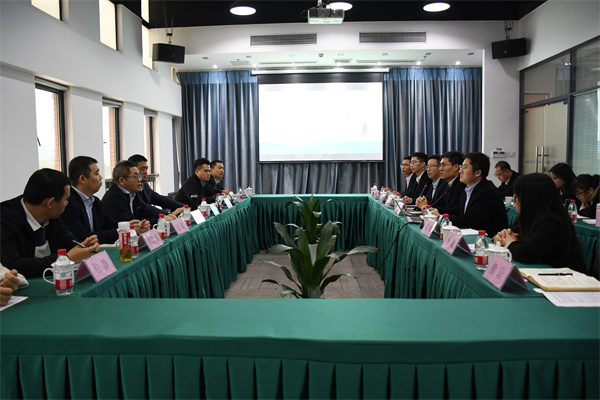 公司党委书记、、、董事长袁仁军一行赴四川腾博汇游戏官网、、、重庆腾博汇游戏官网调研