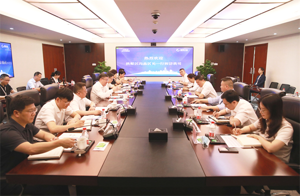 杭州市拱墅戋戋长冯晶一行调研我司