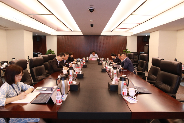 浙商腾博汇游戏官网党委理论学习中心组举行党的二十大精神专题学习会