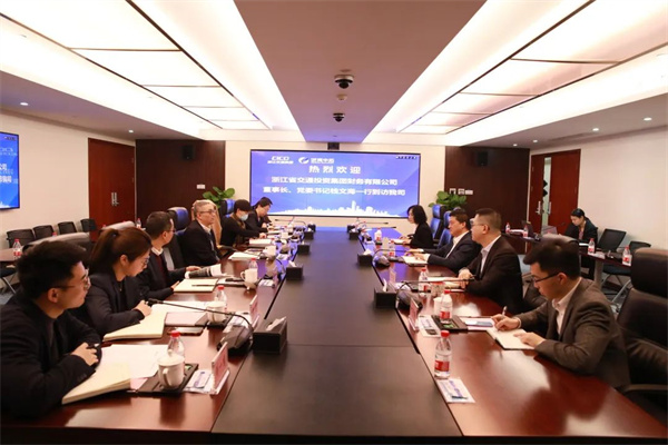 省交通集团财务公司党委书记、、、董事长钱文海一行到访我司