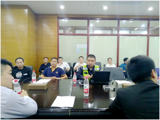 公司组织驾驶员举行蹊径清静知识、交通执律例则学习