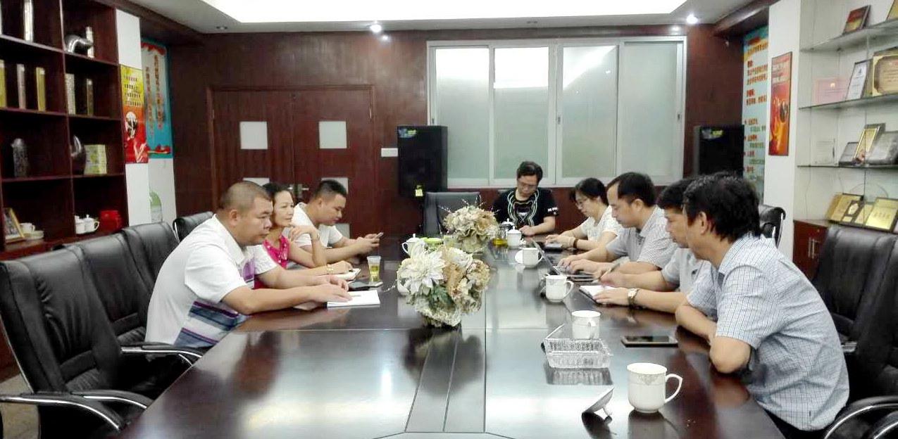 公司总司理张端清一行前往金海不锈钢系列企业考察调研