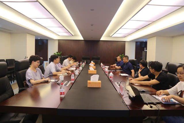 中铁十一局桥梁（物贸）公司执行董事兼总司理廖宏斌一行到访我司