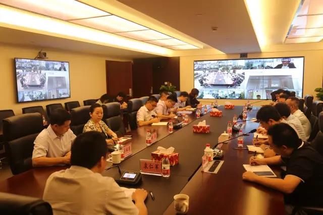 提高熟悉、、、明确责任、、、狠抓落实--公司召开"平安护航党的十九大"事情推进会